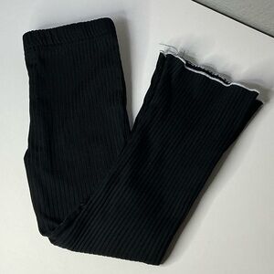 🌟4T Black Ribbed Flare Leggings